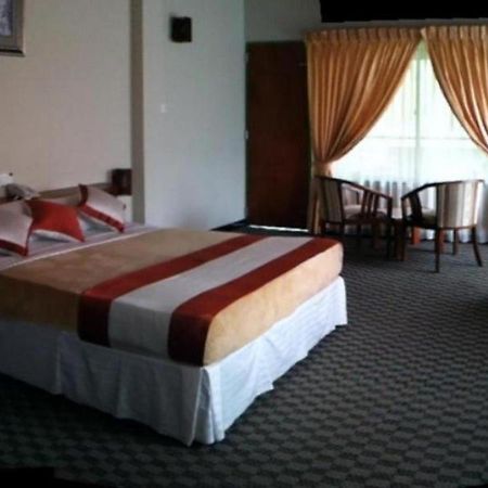 Ramboda Falls Hotel Exterior photo