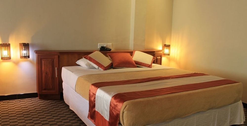 Ramboda Falls Hotel Exterior photo