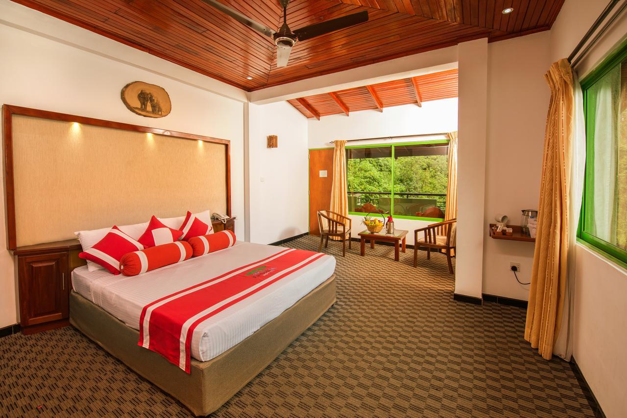 Ramboda Falls Hotel Exterior photo