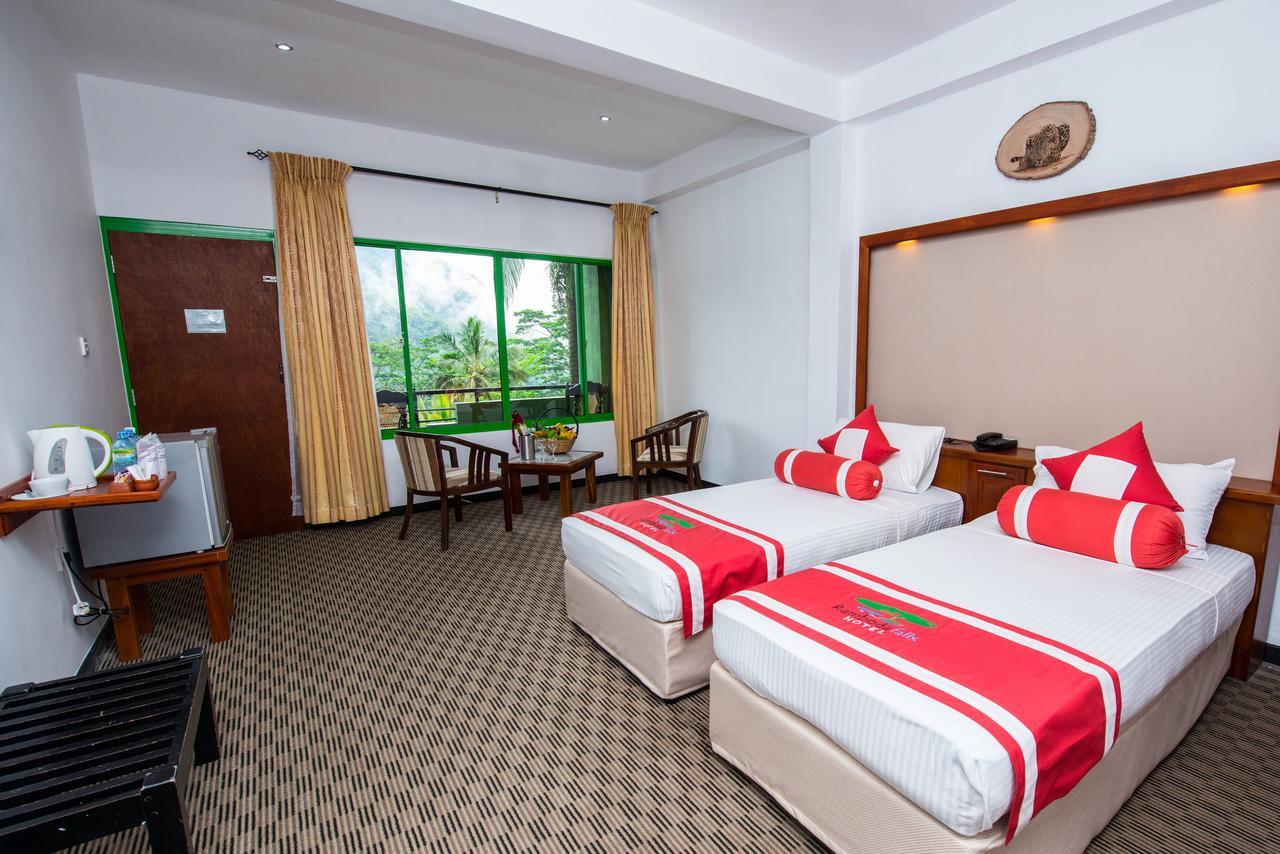 Ramboda Falls Hotel Exterior photo