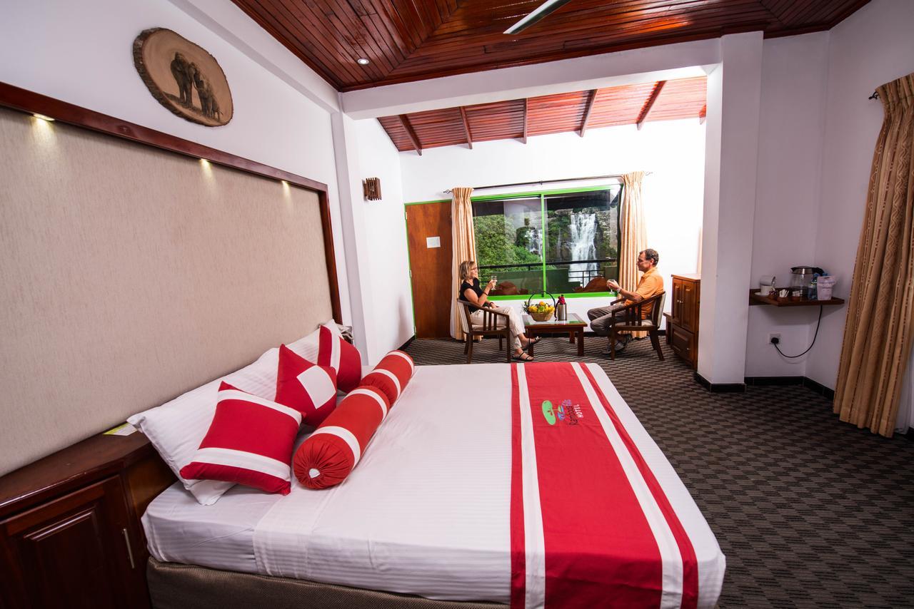 Ramboda Falls Hotel Exterior photo